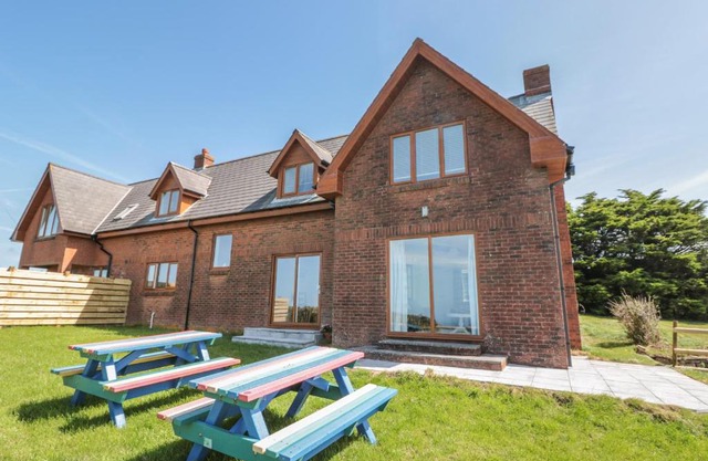 Halls Farm