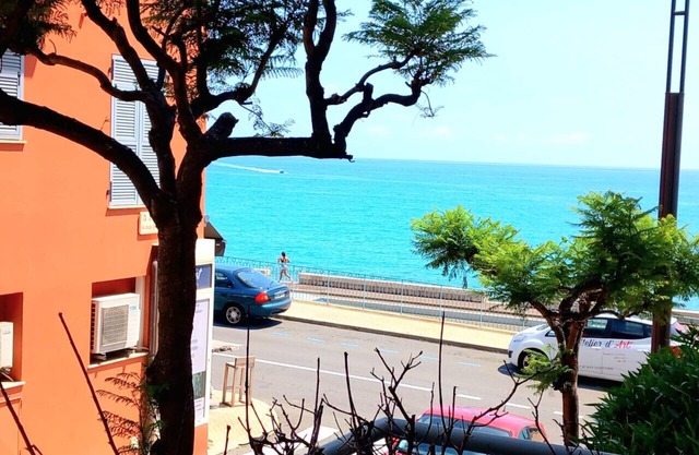 Hambury Palace (Relax and Fitness)Free Parking