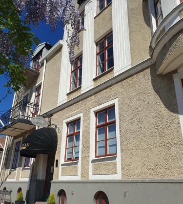 Hamnhotellet Kronan
