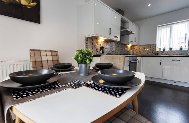 Hampton Haven - Quiet get away in the heart of Hampton with private parking