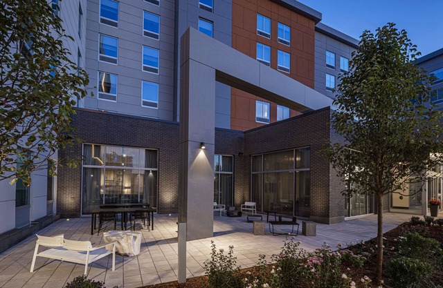 Hampton Inn Boston Woburn