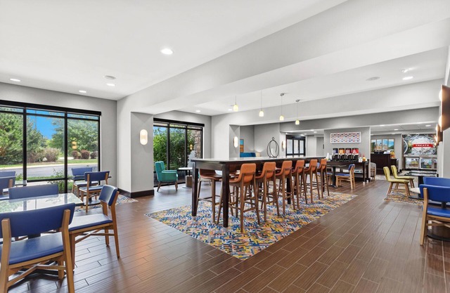 Hampton Inn DeKalb, IL