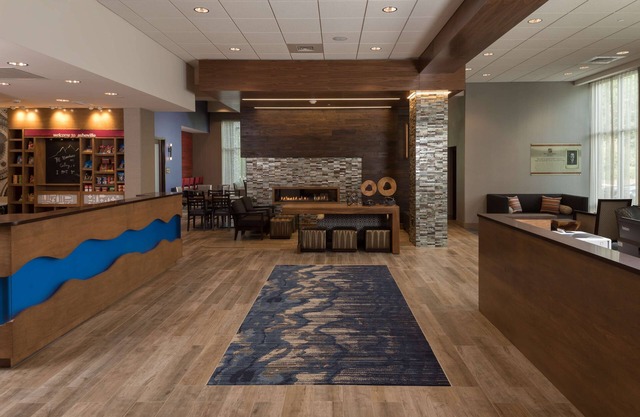 Hampton Inn & Suites Asheville Biltmore Village