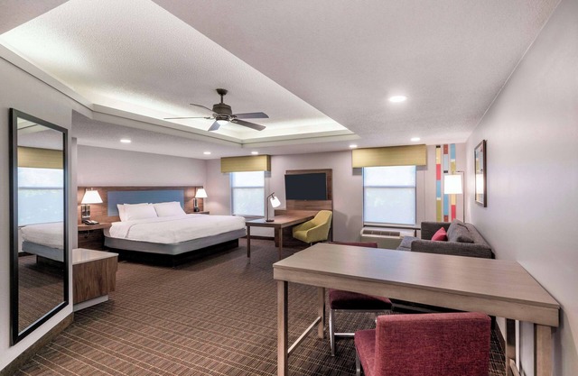 Hampton Inn & Suites Burlington, NC