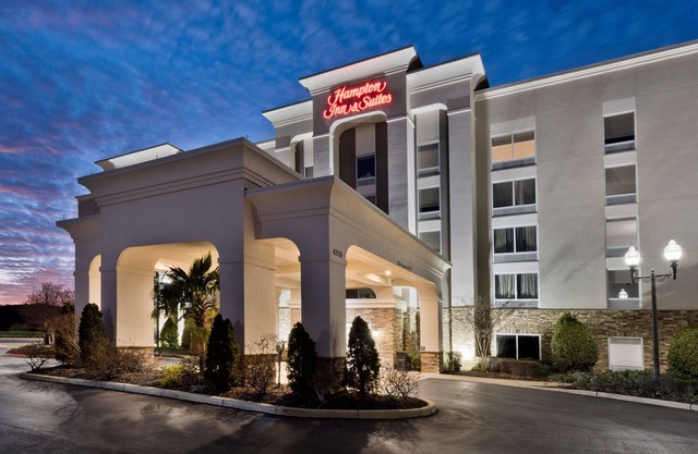 Hampton Inn & Suites Lanett-West Point