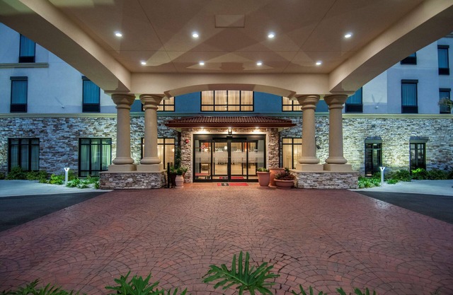 Hampton Inn & Suites Pensacola/I-10 Pine Forest Road