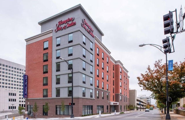 Hampton Inn & Suites Winston-Salem Downtown