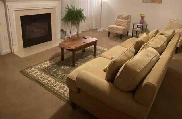 Hampton’s Finest 2023 and Beyond comfy rancher that feels like home!
