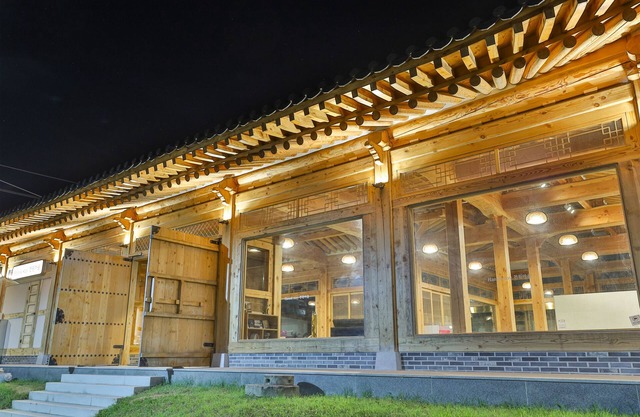 Hanok Cheonwon Village