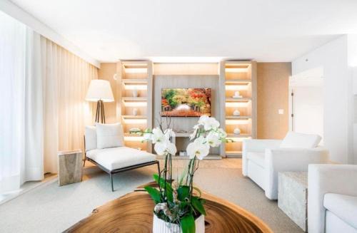 Hanza Tower Gold Exclusive 2BDR 16 Floor