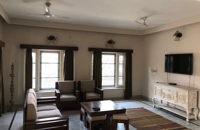 Happy Homestay 3BR - safe VIP zone, centrally located