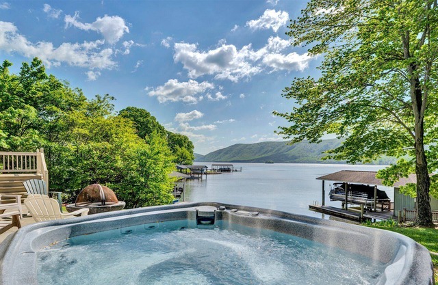 HAPPY HOURS II-Hot Tub, Fire-Pit, Les meilleures vues de SML