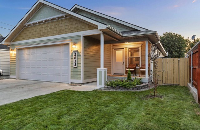 Happy House, Cozy! 3 Brdm, 2 Bath Home, Local Golfing 50% Off