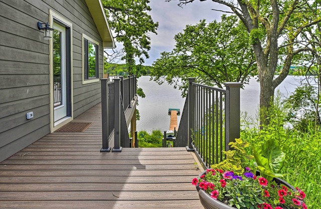 ‘Happy’s Haven’ Cabin w/ Gas Grill & Fire Pit!