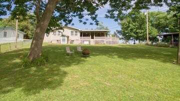 Harbor House in Gilbertsville