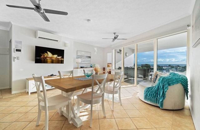 Harbour Haven Penthouse: Marina view, Balcony, BBQ