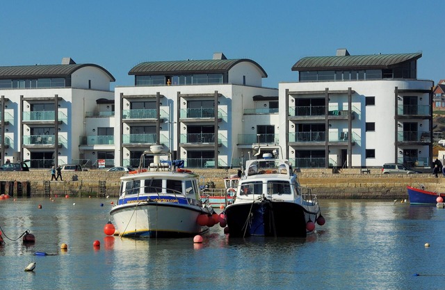 HARBOUR VIEW, family friendly, country holiday cottage in West Bay