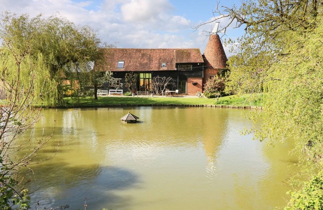 Harbourne Oast, ST MICHAELS, KENT