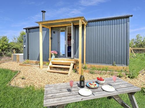 Hares Hideaway Shepherds Hut