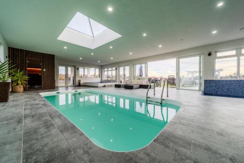 Harghita Sunrise Whole Complex With Indoor Spa