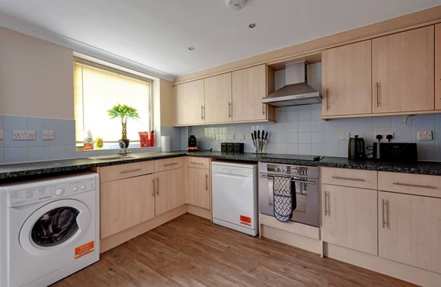 Harland Haven: Spacious 4BR House in Ipswich