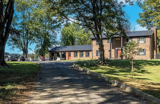 Ultimate Kentucky Derby Weekend Getaway. ALL INCLUSIVE stay - Harmony Homestead