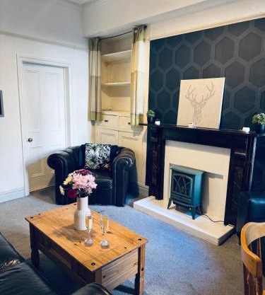 Harrington House - 6 Bedrooms - Sleeps 15