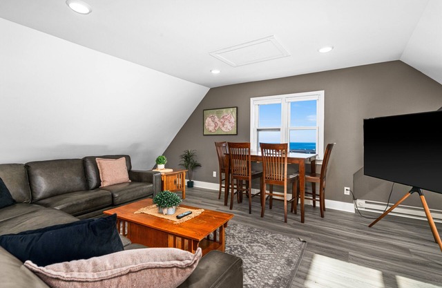On Medical Campus | Harris House | Suite 5