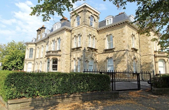 Harrogate Haven by Luxus