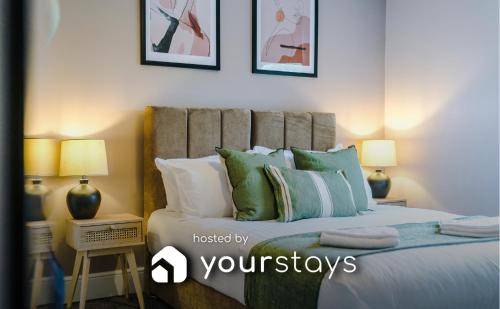 Hartshill House by YourStays
