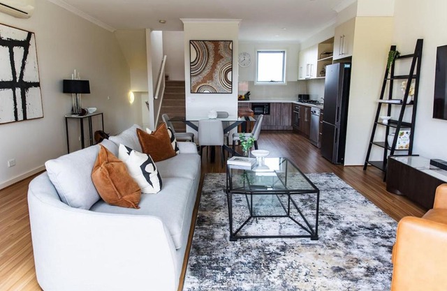 Harvey a Stylish and Spacious Retreat in a Prime Location