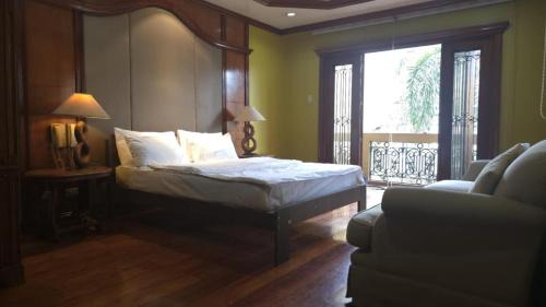 Hassan Sisters' EnSuites