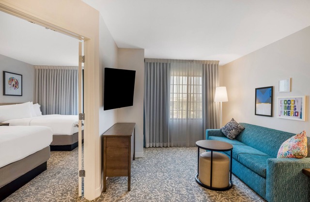 Hassle-free Stay! w/ Outdoor Pool, Free Breakfast, Unit w/ Full Kitchen!