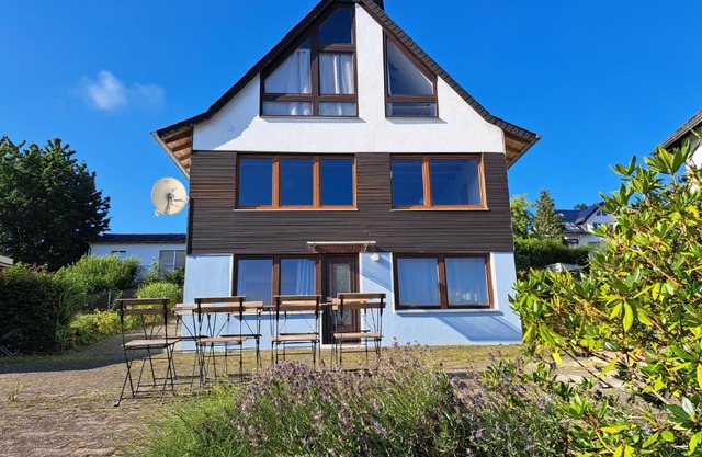 Haus mit idyllischem Seeblick