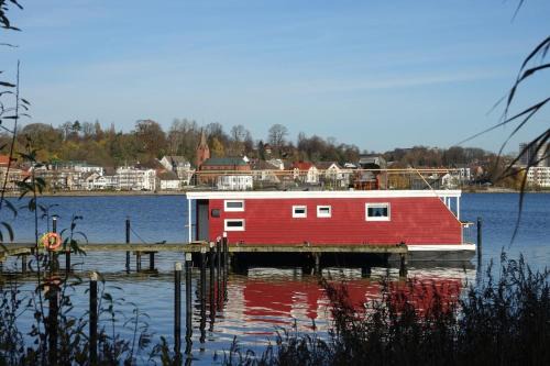 Hausboot Flying Dutchman mit Dachterrasse in Schleswig am Ostseefjord Schlei