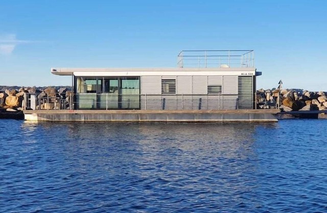 Péniche à Laboe sur la Kiel Foerde