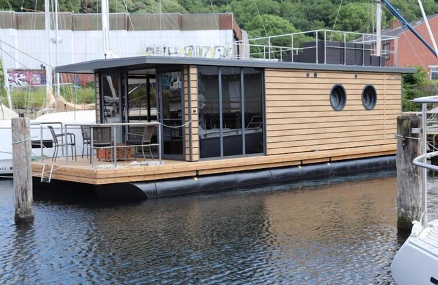 Péniche Leni, Flensbourg