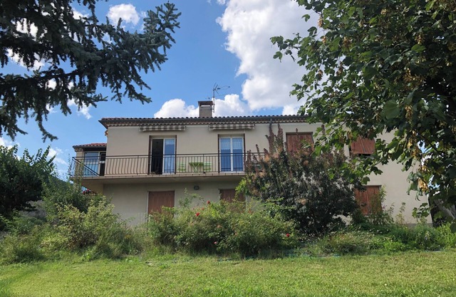 Appartement Hautes-Alpes rez de jardin avec vue dégagée