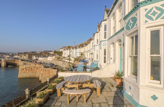 Haven, PORTHLEVEN