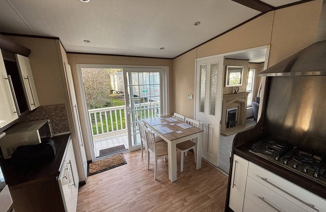 Haven - Prestige 2 Bedroom Static - with Decking