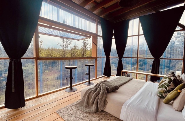 Hawaiian Treehouse, Peaceful Glamping Retreat