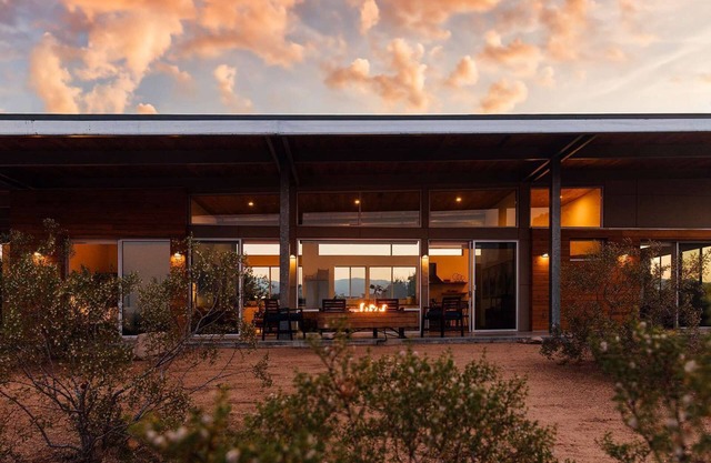 Hawk & Mesa - Retraite moderne privée sur 120 acres!
