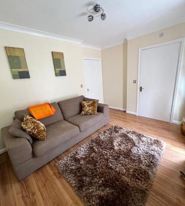 Hawkins Guest House - Private Shared Property