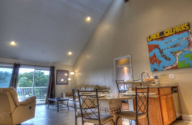 HAWKS NEST 2 BED 2 BATH PET FRIENDLY BATEAU SLIP direcly SUR LE LAC