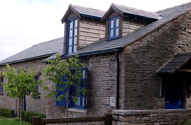 Maison de grange à foin à la marina de New Mills