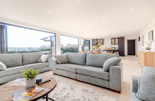 Hay Hill House - Quatre Chambres Maison, Couchages 8