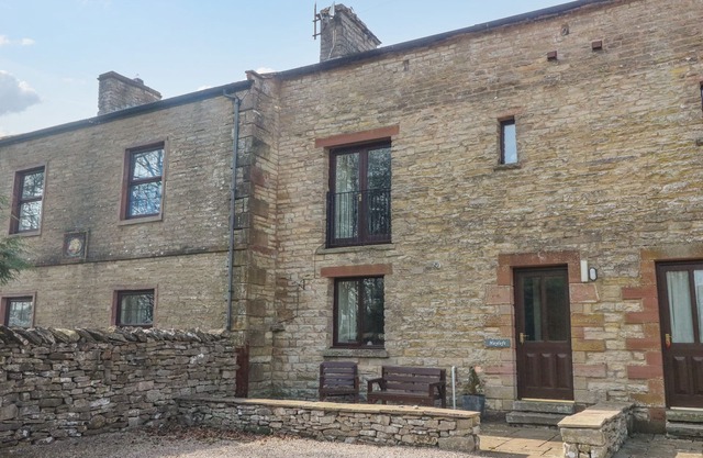 Hayloft Cottage, NEWBIGGIN-ON-LUNE