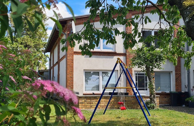 Country house on a farm in Ostseeland - 4-room country house with barbecue terrace (120m², max. 9 people)