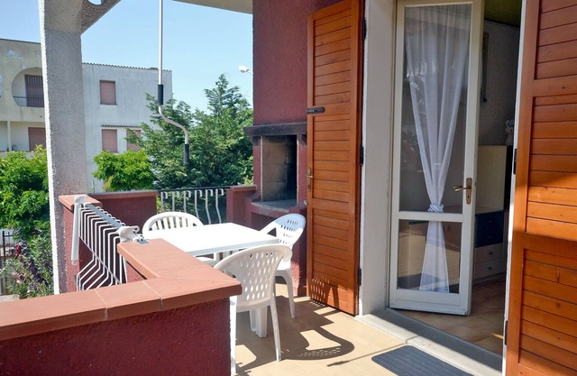 Maison tête avec grand jardin, terrasse avec barbecue, 500 mt. de la mer