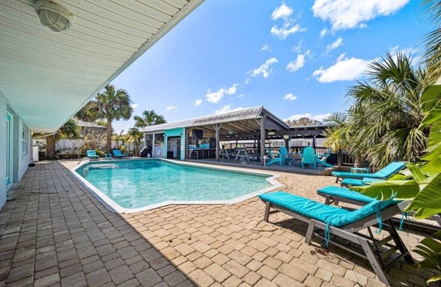 Canal Front Beach Home, Private Pool